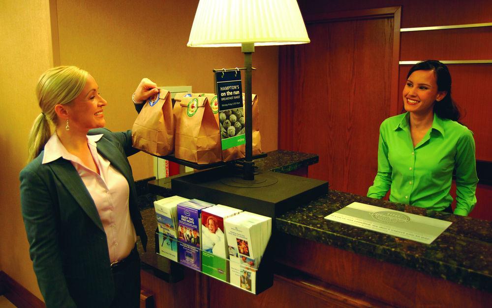 Hampton Inn Potomac Mills Woodbridge Buitenkant foto